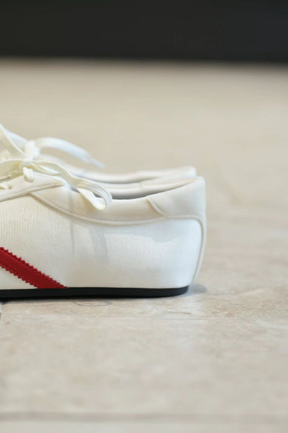 Retro Contrast Stripe Leather Ballet Flats