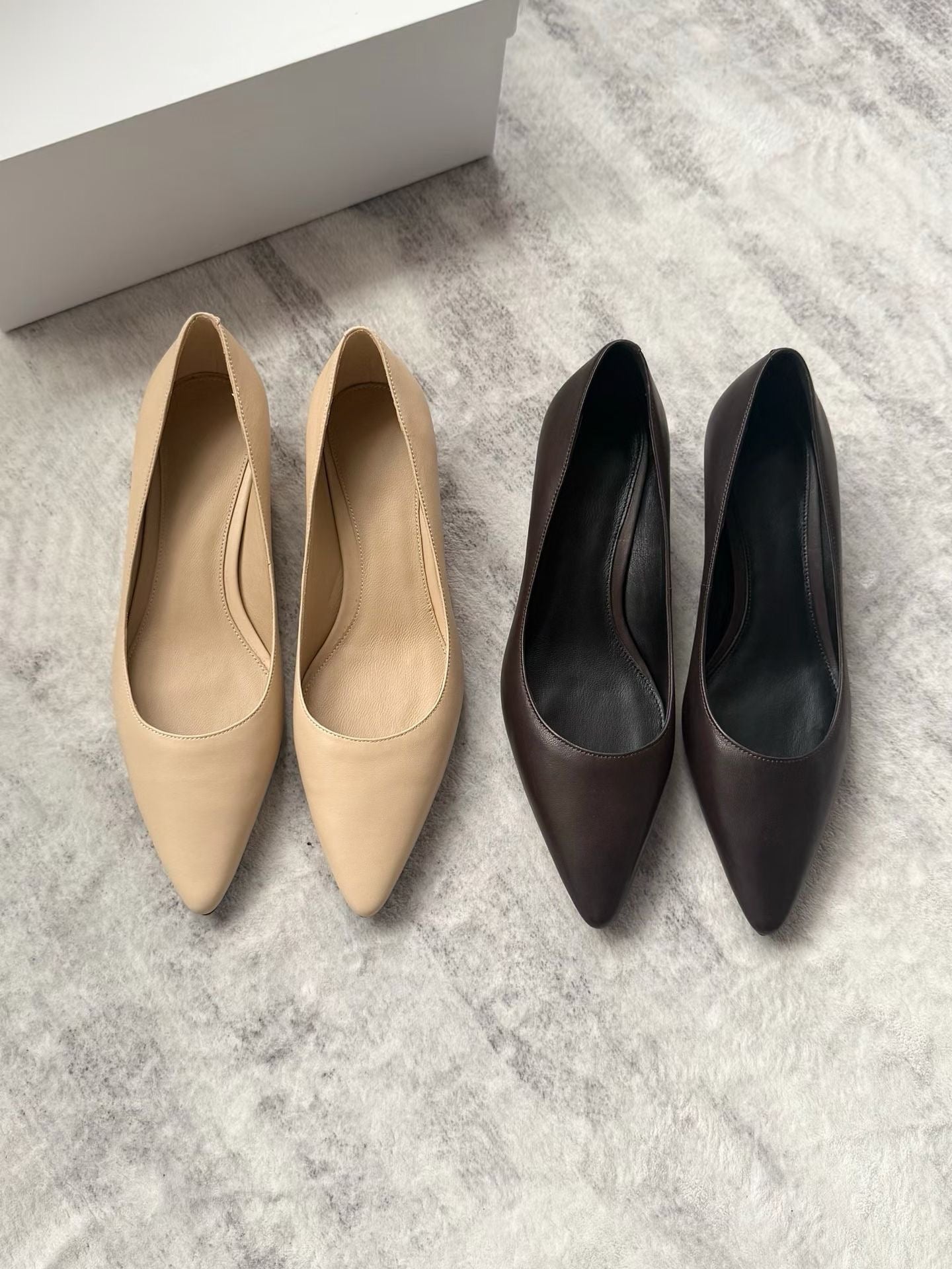 Pointed Kitten Heel Leather Pumps