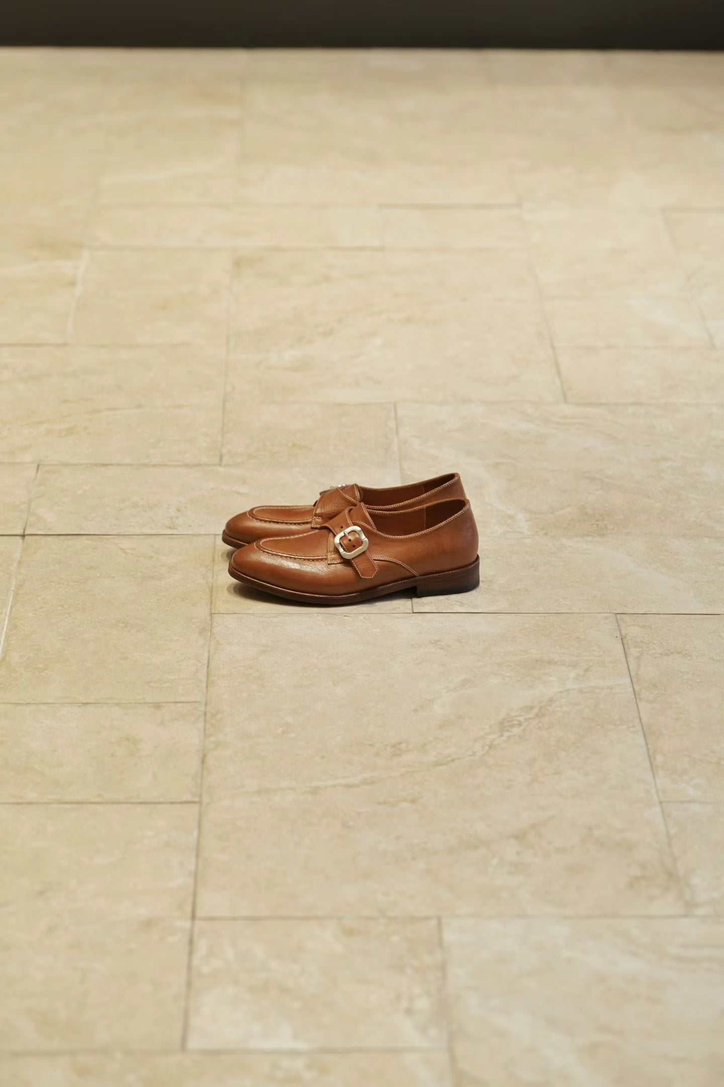 Vintage Buckle Leather Loafers