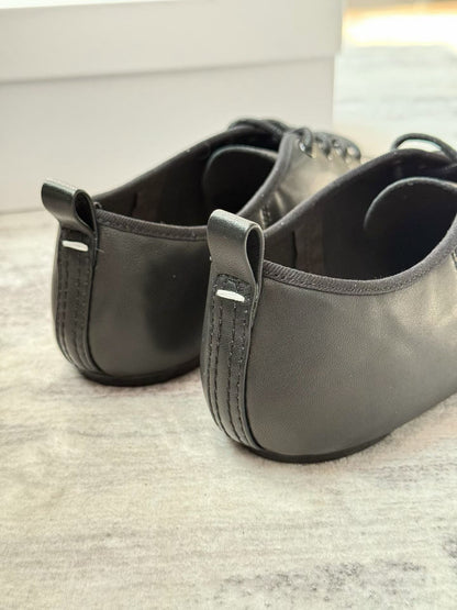 Split-Toe Leather Tabi Flats