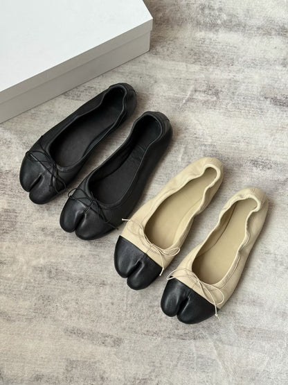 Bow Tabi Leather Ballet Flats