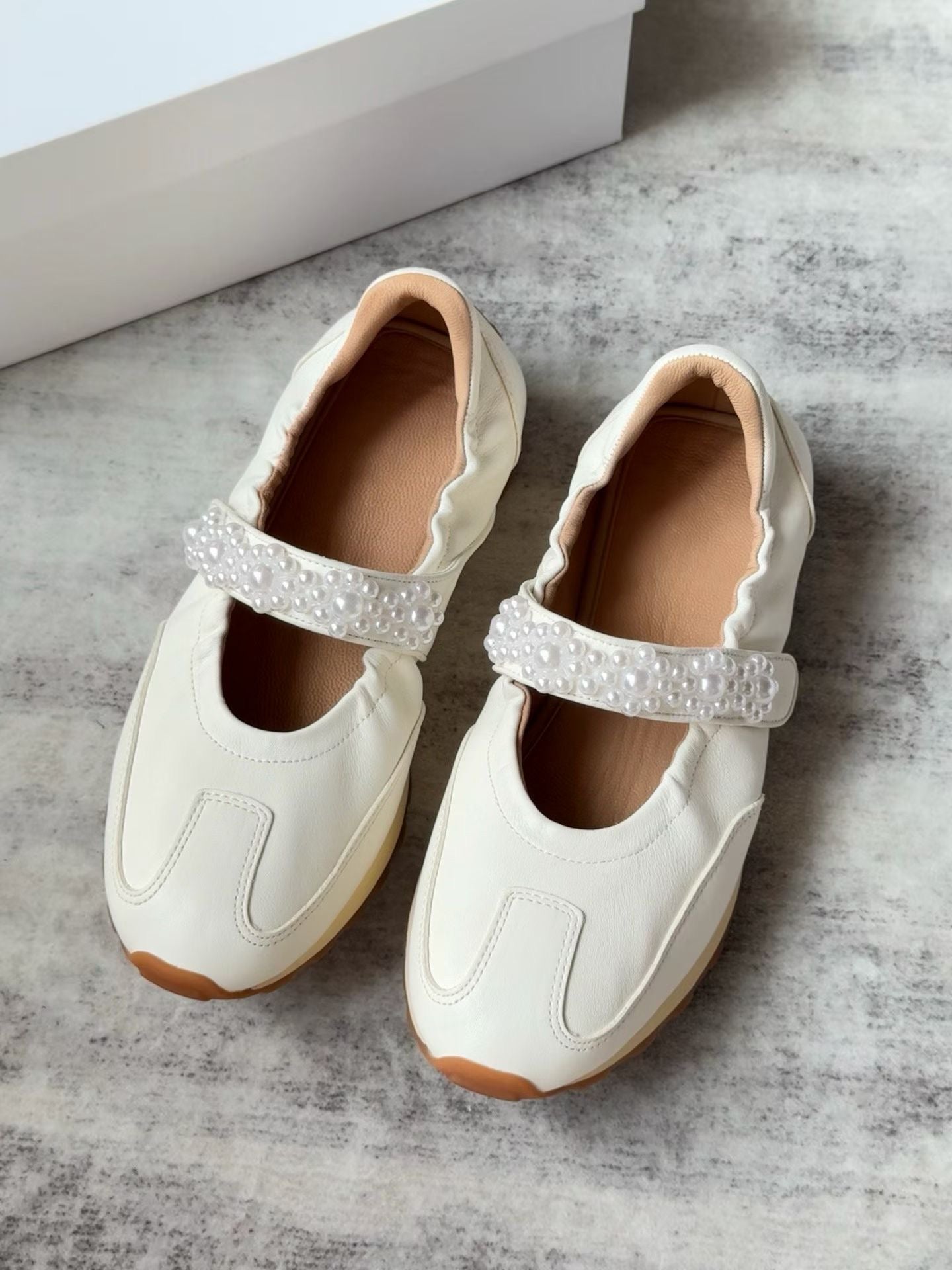 Pearl Strap Leather Mary Jane Sneakers
