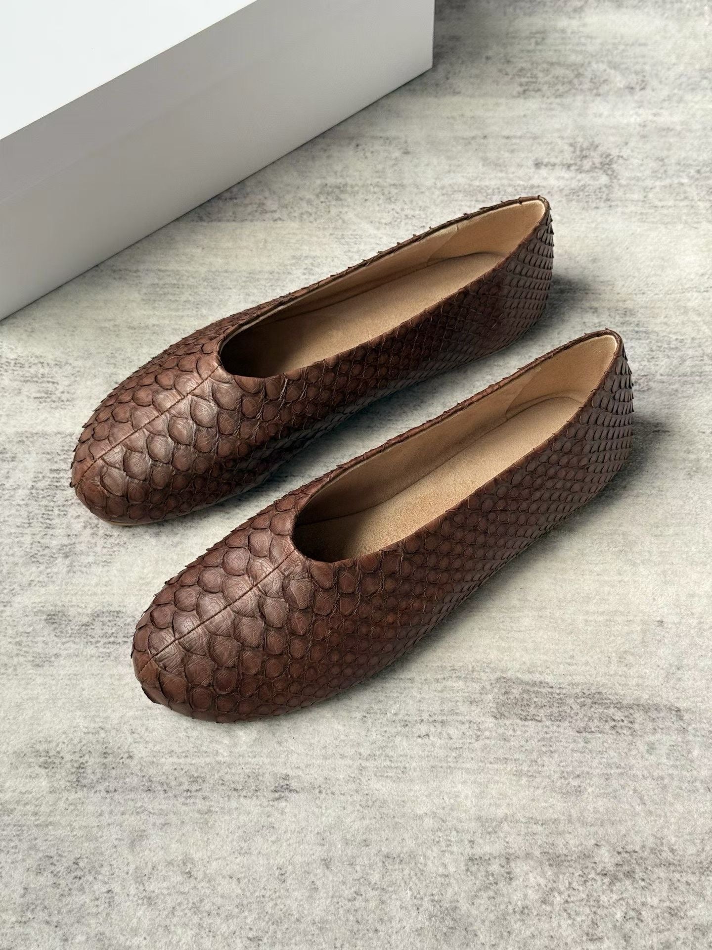 Embossed Snake Leather Ballet Flats