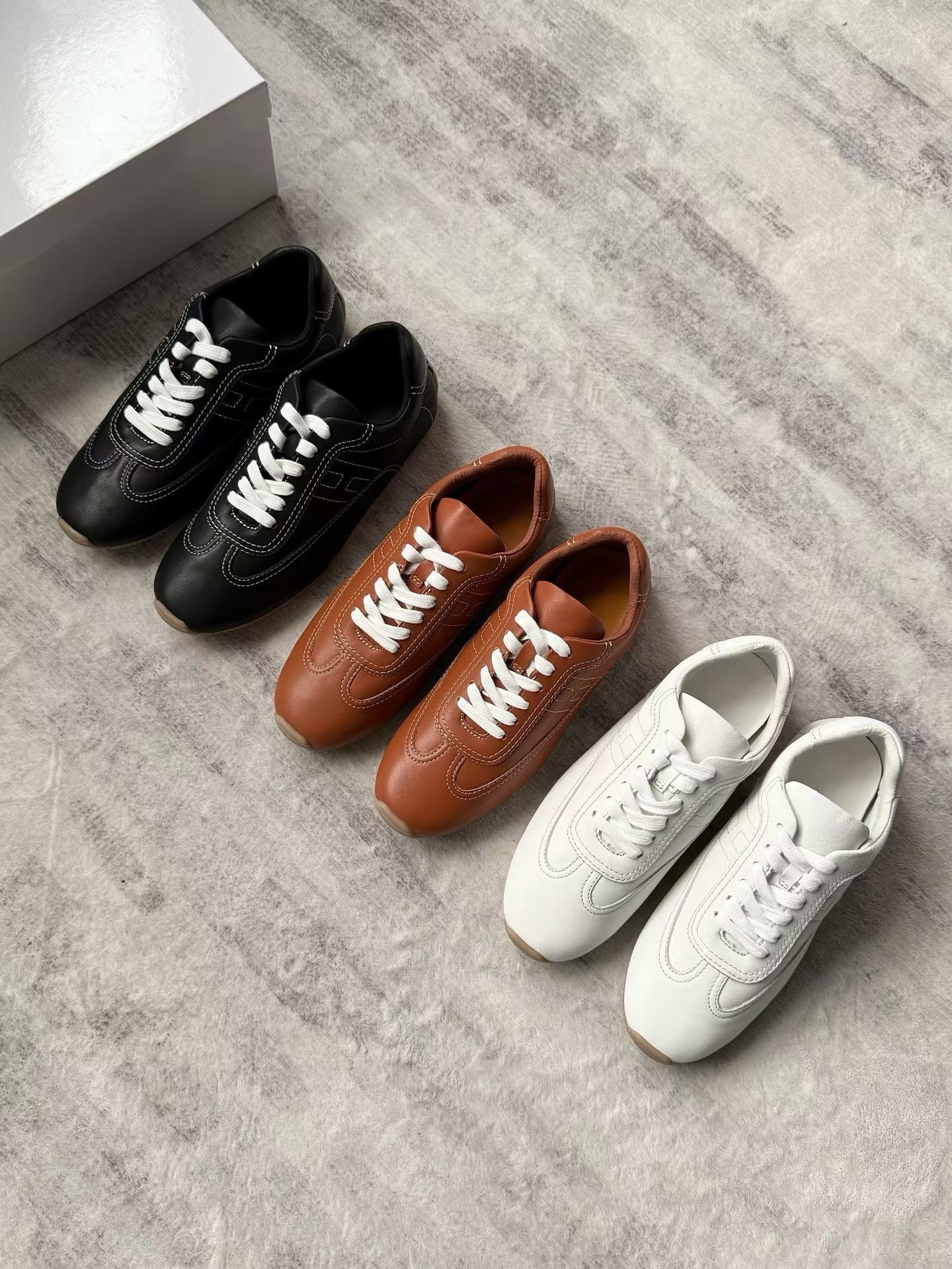 Classic Leather Court Sneakers