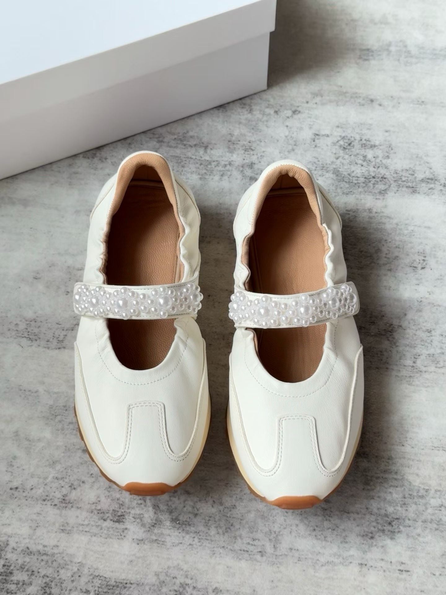 Pearl Strap Leather Mary Jane Sneakers