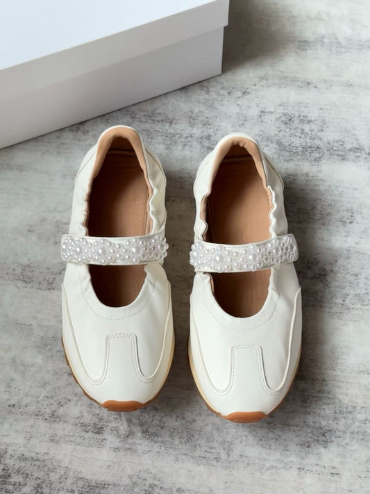Pearl Strap Leather Mary Jane Sneakers