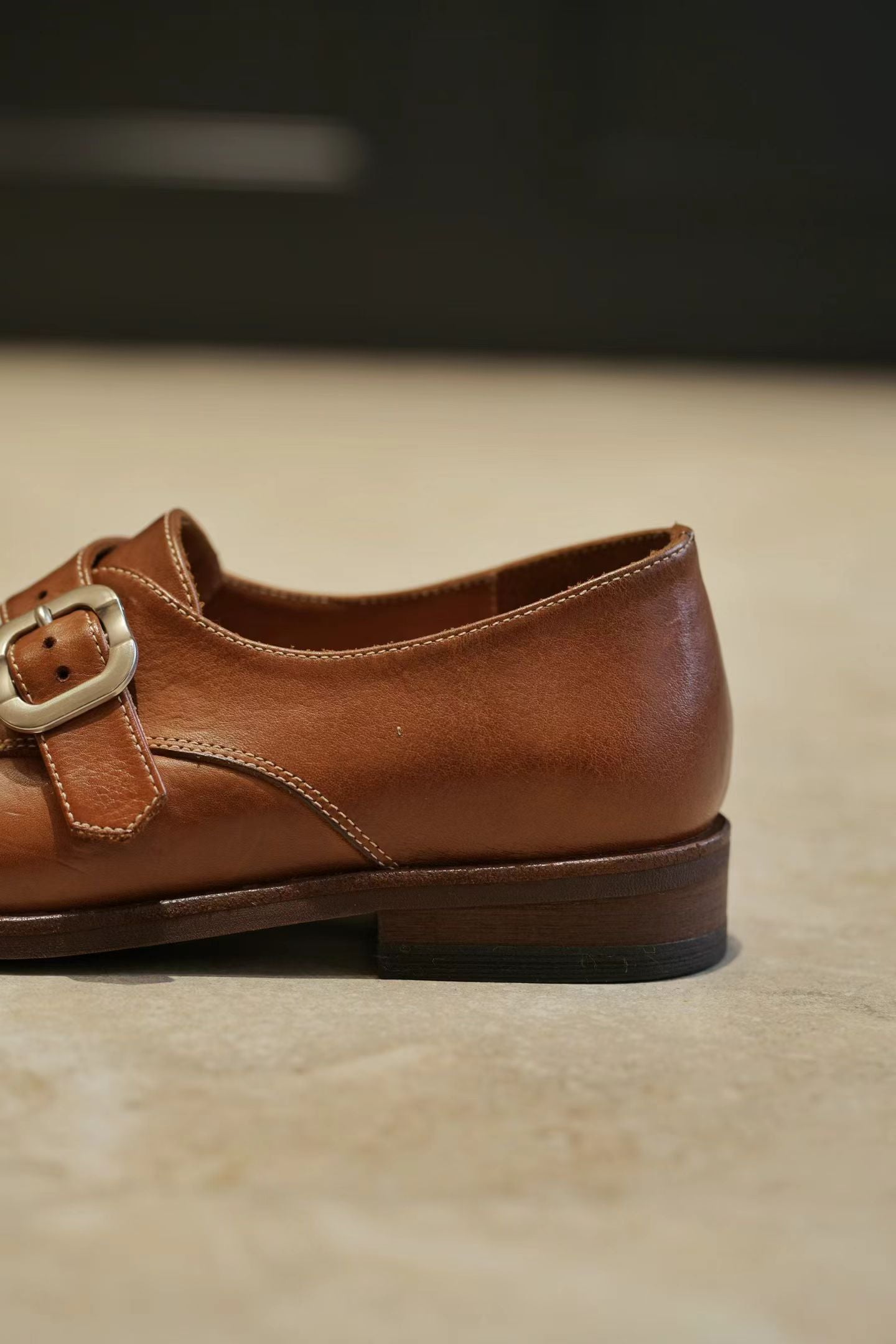 Vintage Buckle Leather Loafers