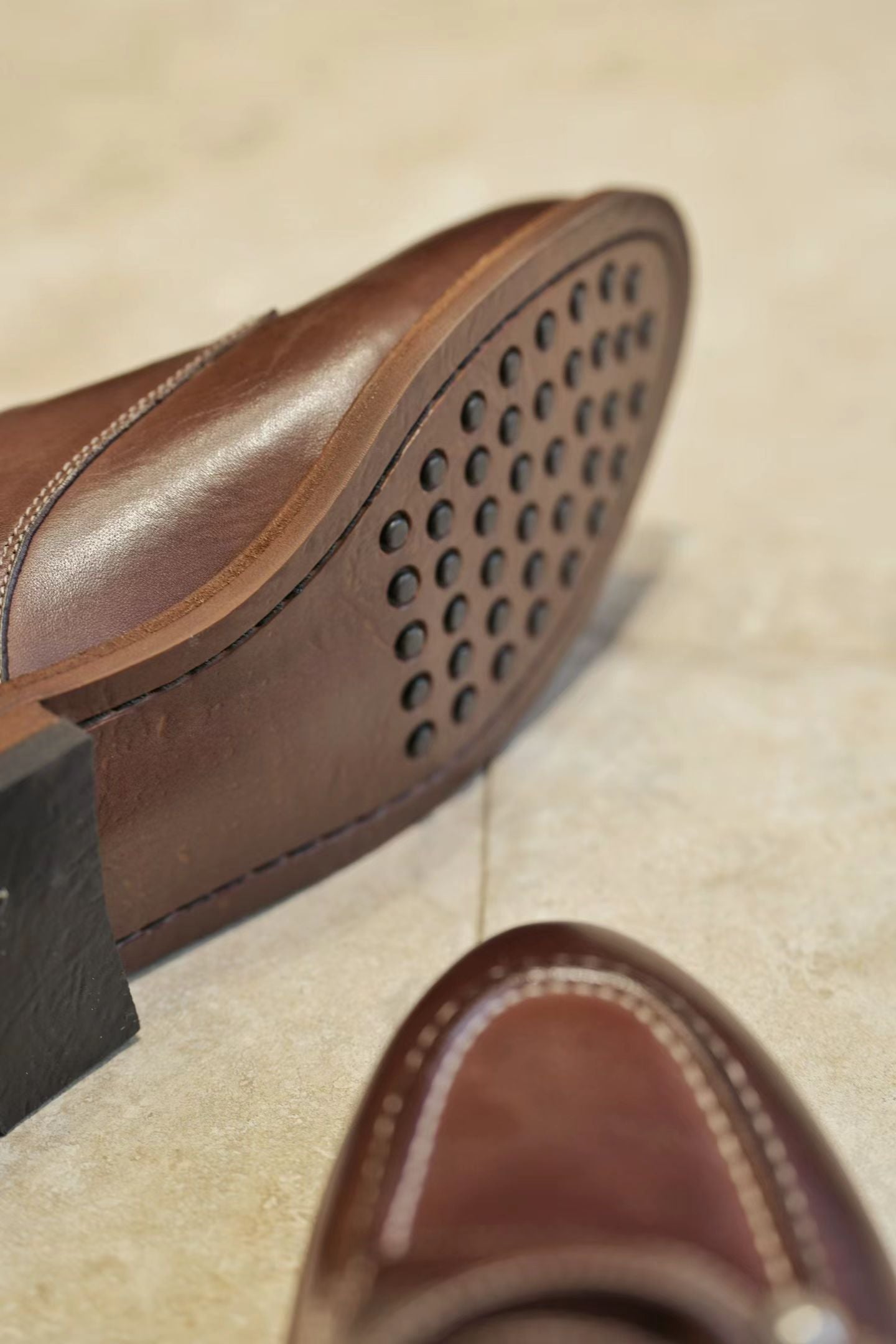 Vintage Buckle Leather Loafers